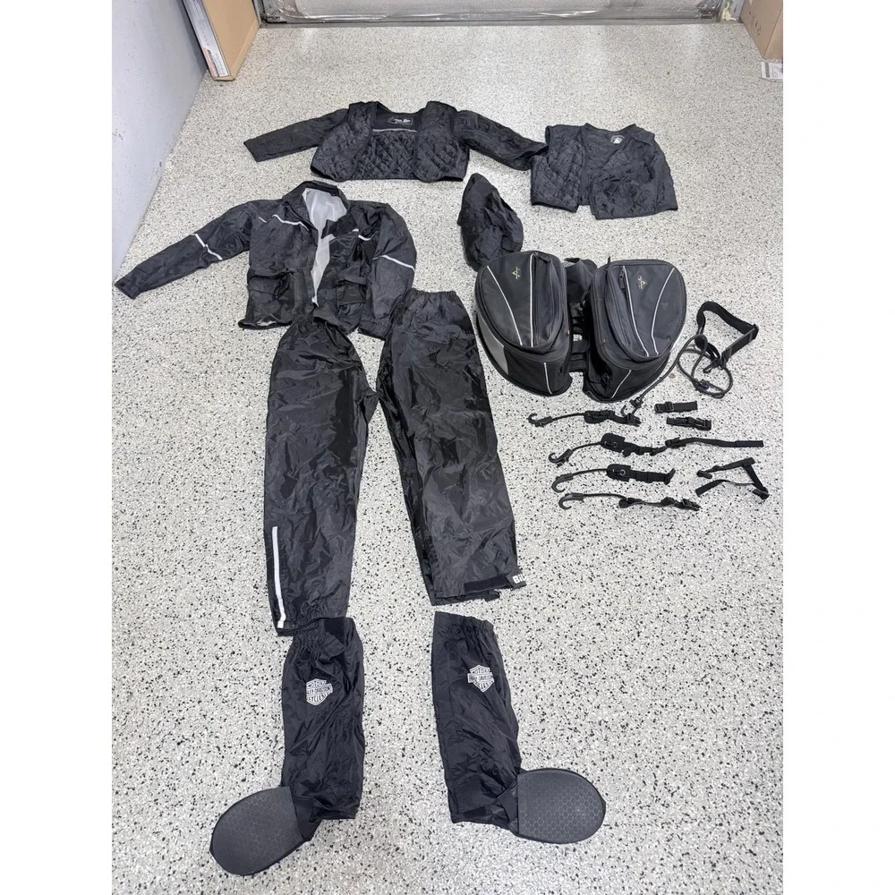 Nelson-Rigg Motorcycle Saddlebags w/BILT Rain Gear, Alter Ego Vest & HD Boot Set - Picture 1 of 13